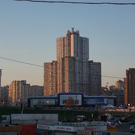 Apartment In Complex Korona On Knyazhyi Zaton 21 Kiev Ngoại thất bức ảnh